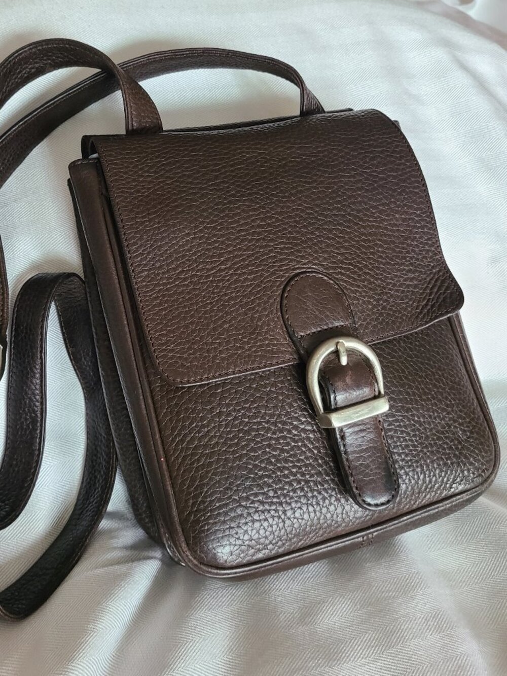 Eddie Bauer dark brown pebbled leather crossbody organizer bag